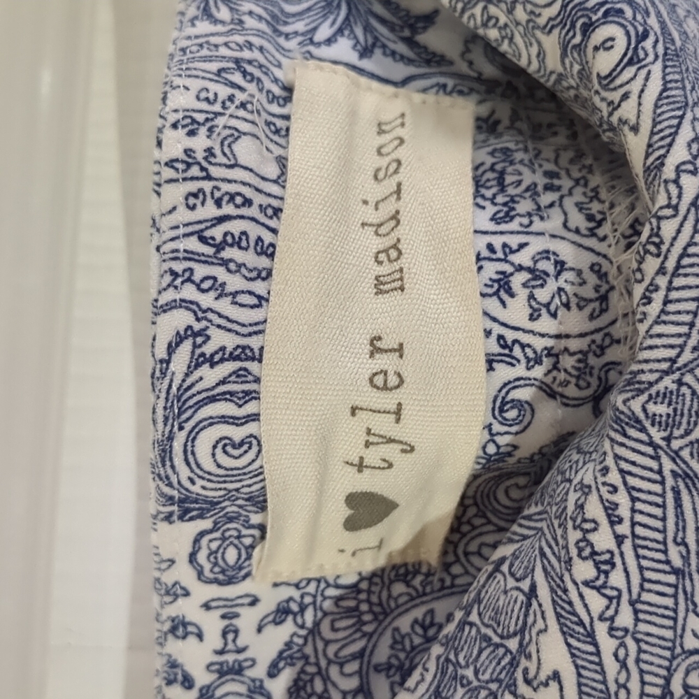 I love Tyler Madison size xs tp pant white and blue 76 %Rayon 21%nylon 3%lycra - Picture 4 of 5